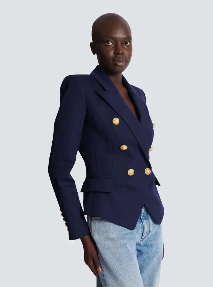Fitted wool 6-buttons jacket