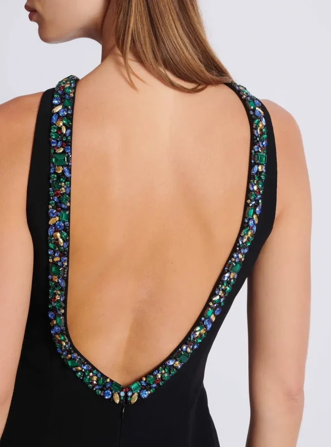 Long sleeveless dress in embroidered velvet