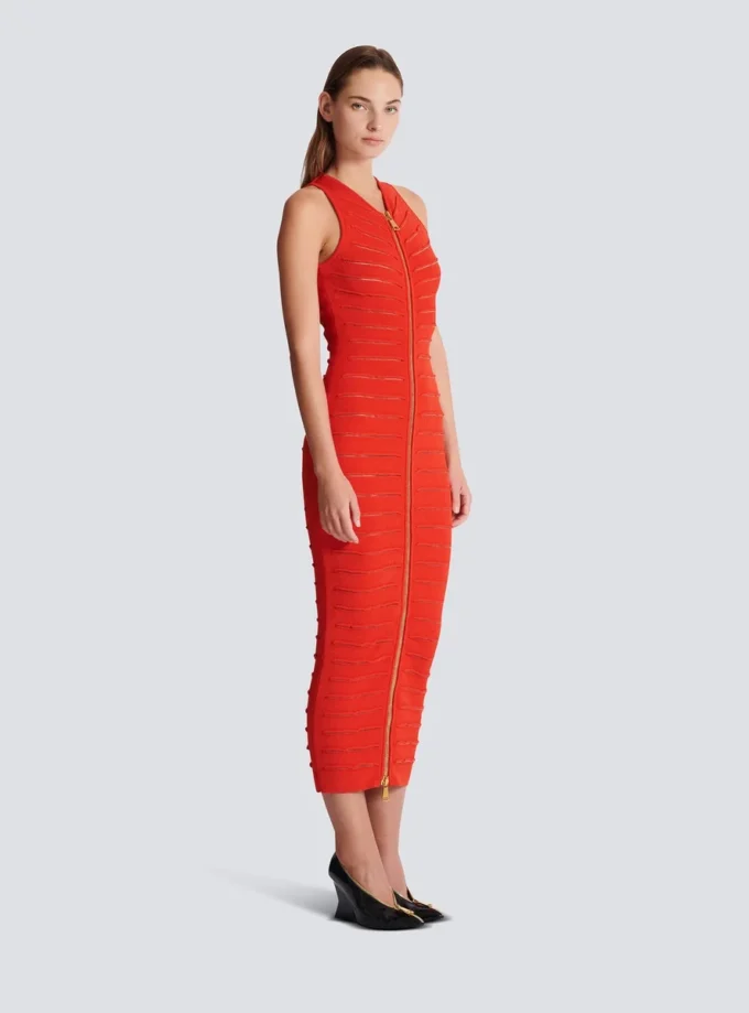 Long sleeveless dress in knit