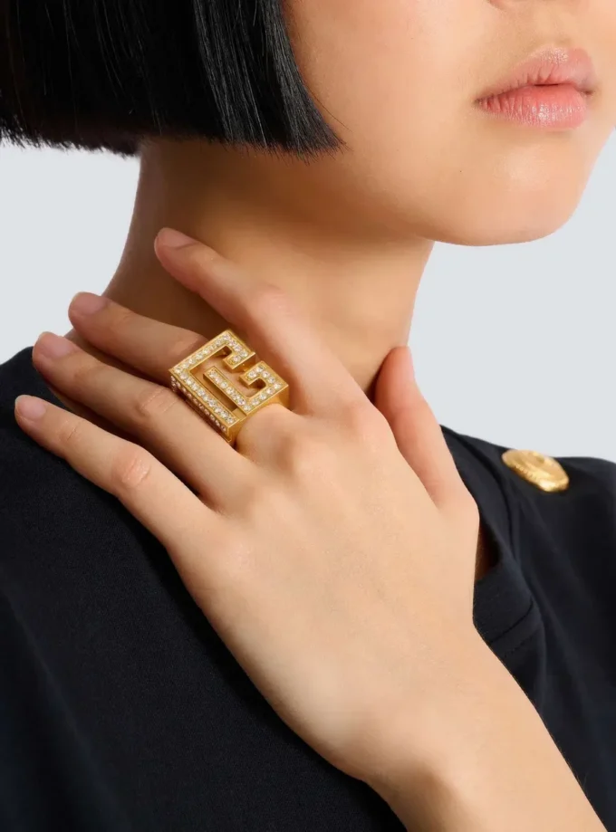 PB 3D rhinestone cube ring
