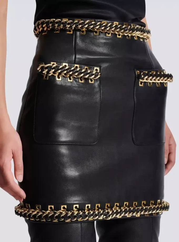 Short lambskin skirt with chains