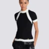 Short-sleeved knit top