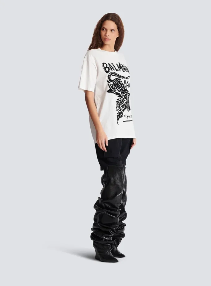 Short-sleeved T-shirt with leopard print