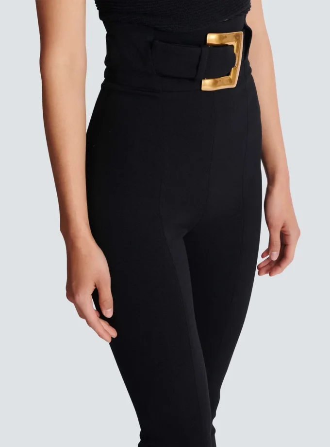 Stretch trousers with belt